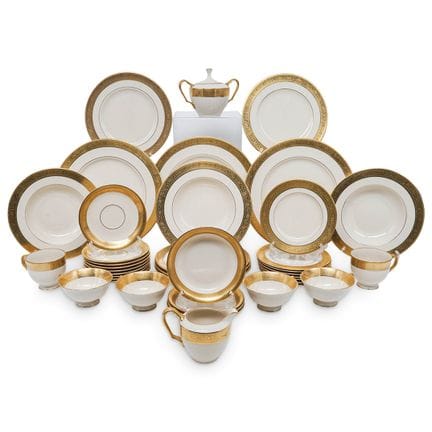 (45 pcs) Lenox "Westchester" Porcelain Set 20th ce
