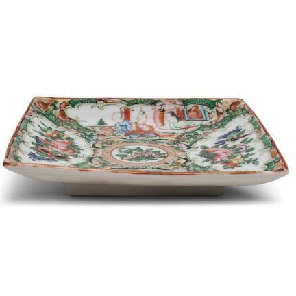Petit plat carré en porcelaine chinoise à motif « 