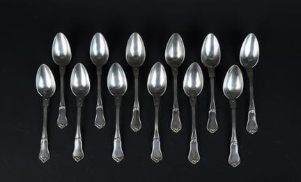 Set of 12 950°/00 silver teaspoons, "entwined file
