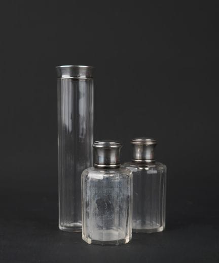 SORMANI Paris
Set of two glass bottles with 950°/0