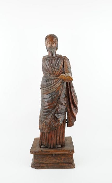 San Evangelista in legno scolpito a tutto tondo. I