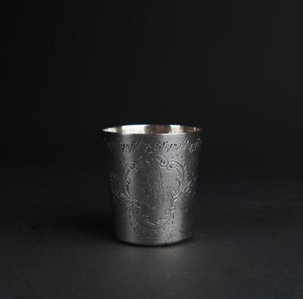 950°/00 silver goblet decorated with comb patterns