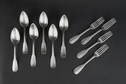Set of 4 forks and 6 spoons in 950°/00 silver, "un