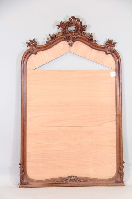 Grand cadre de miroir en bois sculpté – Style Loui