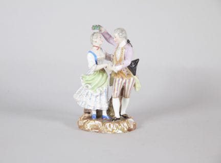 Meissen – Groupe galant en porcelaine polychrome r