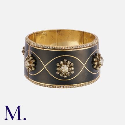 Un magnifique bracelet antique en or jaune 18 cara