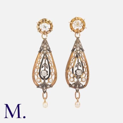 Paire de boucles d'oreilles anciennes en diamants 