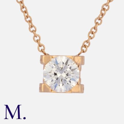 CARTIER, collier avec pendentif à diamant unique e