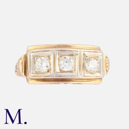 Bague à trois diamants en or jaune, sertie de troi