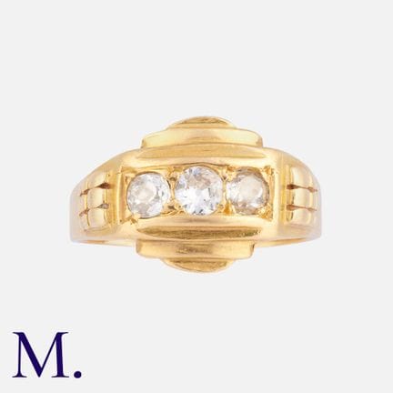 Bague à trois diamants en or jaune, dont la montur