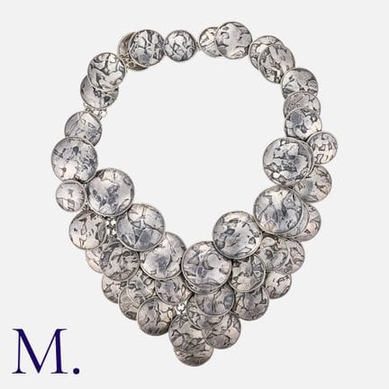 ATTR. Eileen Coyne, grand collier à franges en arg