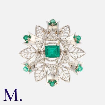 Broche colombienne en émeraude et diamants, en or 