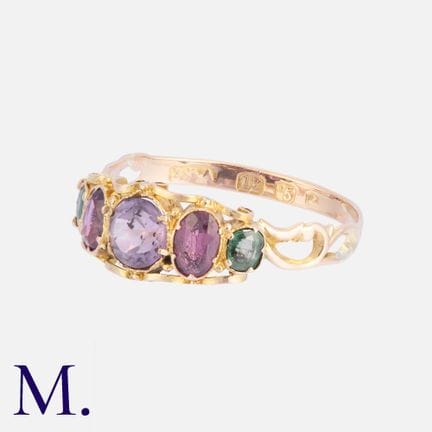 Bague ancienne sertie d'une pierre précieuse, en o