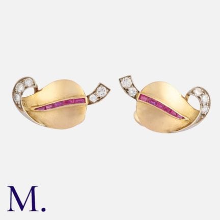 Paire de boucles d'oreilles rétro à clip en or jau