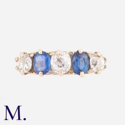 Bague à cinq pierres en saphir et diamant, en or j