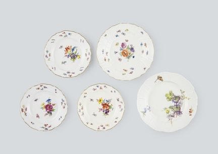 MEISSEN (lot de 5), assiettes diverses, antérieure