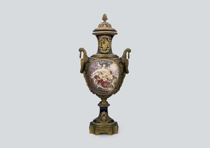 SEVRES-STIL, Kobaltblaue Vase mit Deckel, H 122 cm