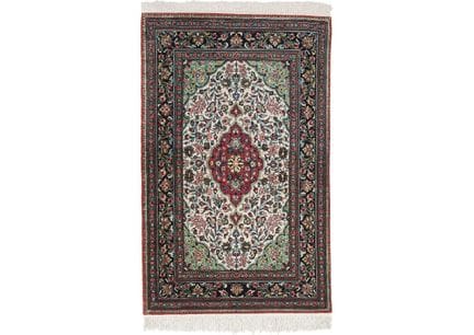 , Ein Qum-Teppich, Nordpersien, 128,5 × 81 cm, Sei