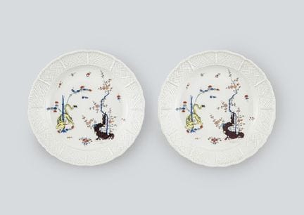 MEISSEN (2er-Set), Relief-Teller im Kakiemon-Stil,