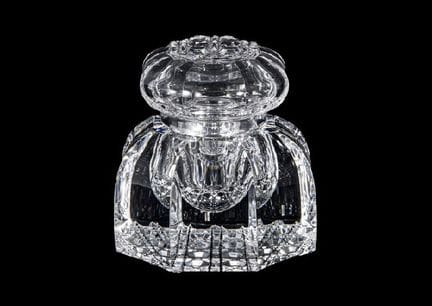 BACCARAT, Tintenflasche, H 13 cm, mit einem Stempe