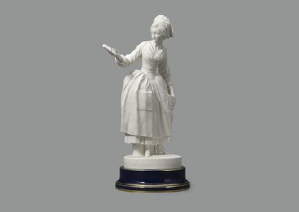 SÈVRES, Femme tenant une lettre, moulée en 1921, f