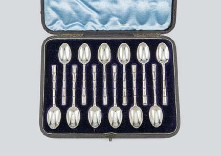 UNBEKANNT (12-teiliges Set), Silberlöffel (12er-Se