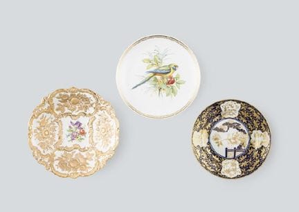 MEISSEN (lot de 3), assiettes diverses, décor en r