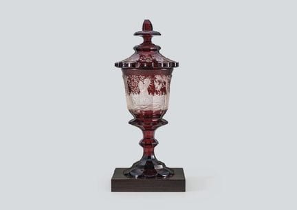 BOHEMIA, Kelch mit Deckel, H 52 cm, mit Sockel.