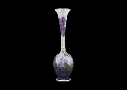 DAUM FRERES, Vaso con motivo di violette, H 12,4 c