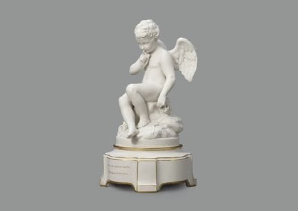 SÈVRES, « L'Amour menaçant », figurine en bisque, 