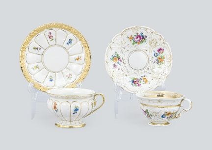 MEISSEN (lot de 2), tasses et soucoupes en relief 