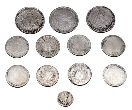 Lote de 12 monedas de plata compuesto por:  
- 7 m