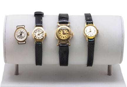 Lote de 4 relojes compuesto por un MP, un ADMIRA y