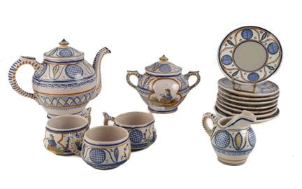 HENRIOT QUIMPER 
Servizio da tè in maiolica smalta
