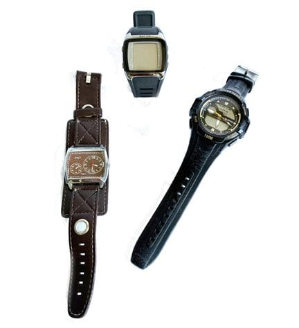 POLAR - CALIPSO - ZHI
Tres relojes de fantasía de 