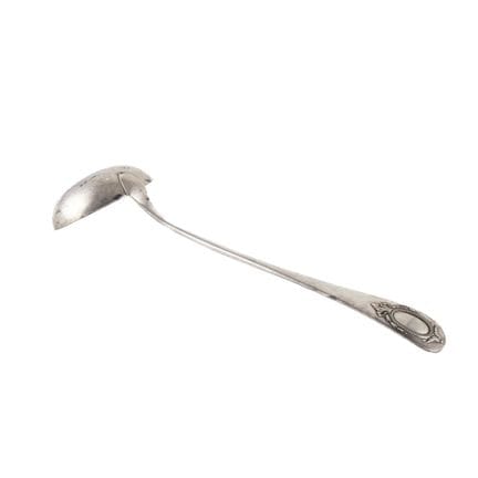 CHRISTOFLE
1 cucharón de metal plateado, modelo «u