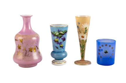 Set of 4 opaline pieces with painted floral and fo