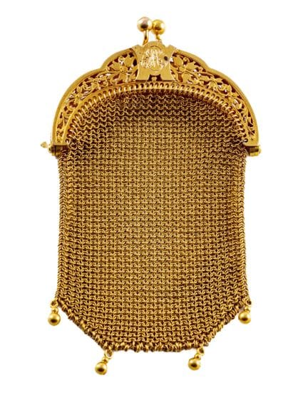 Petite aumônière en cote de maille en or jaune 18 