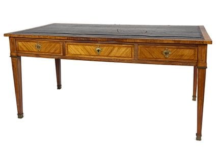 Bureau plat en bois de placage, ornementation en l