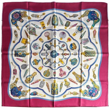 HERMES PARIS
Printed silk twill scarf, "Qu'importe