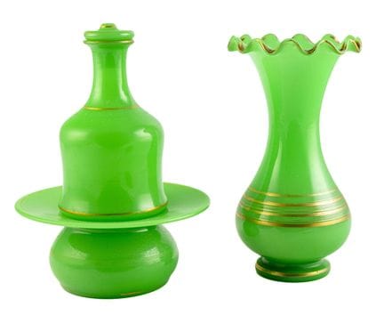 Set of green opaline pieces with gold fillet accen