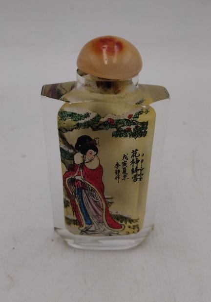 Flacon à priser chinois en verre peint au verso, m