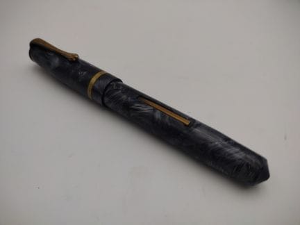 Stylo plume « Unique Pen » à remplissage par levie