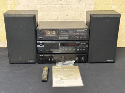 Impianto stereo hi-fi della fine del XX secolo com