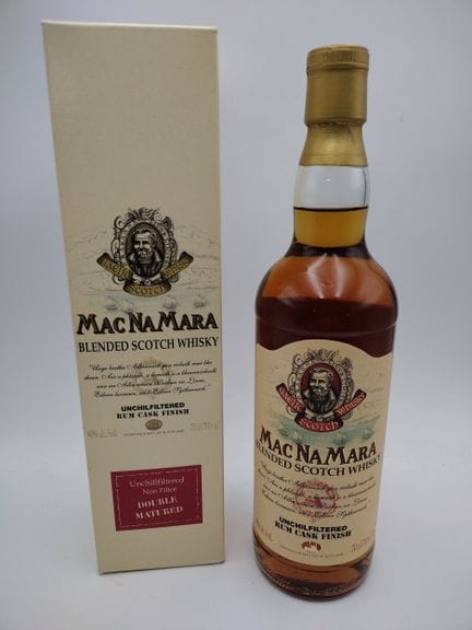 Une bouteille de whisky écossais assemblé « Pràban