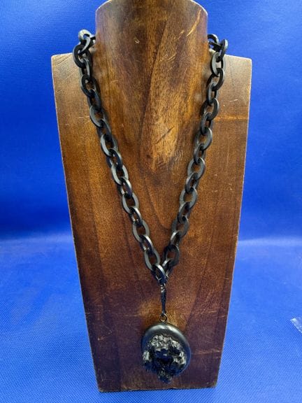 Collier victorien ancien en vulcanite à maillons é
