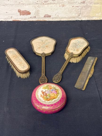 Ensemble de coiffeuse en cinq pièces de style vict