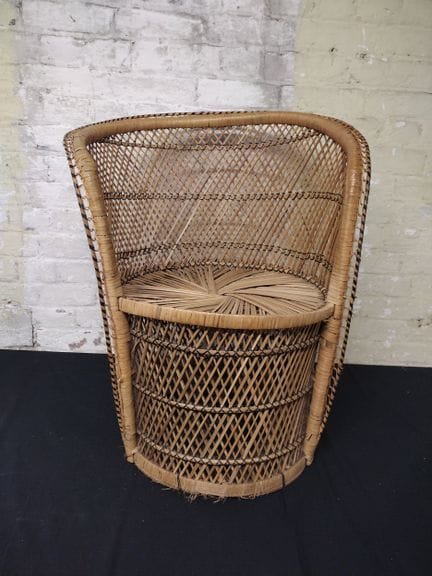 Fauteuil vintage de style « Peacock » en rotin et 