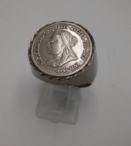 Bague en argent de trois pence « Queen Victoria Ol