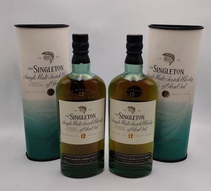 Deux bouteilles de whisky écossais single malt des